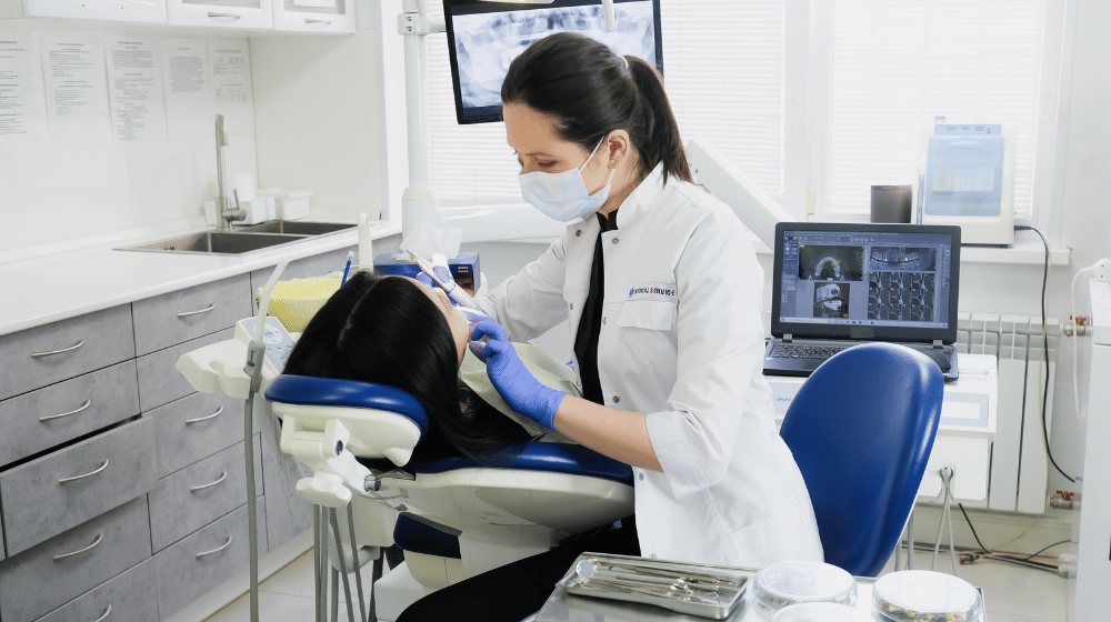 dental hygienist